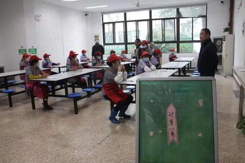 優質服務不停歇，教育咨詢無止境——上虞區實初教育集團實驗中學深入開展“優質服務月”活動